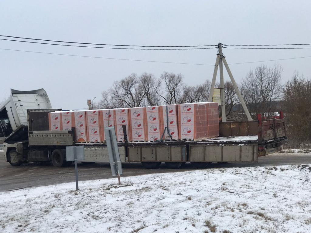 Доставка керамических блоков Гжель 51 и Каширского полнотелого кирпича Доставка керамических блоков Гжель 51 и Каширского полнотелого кирпича
